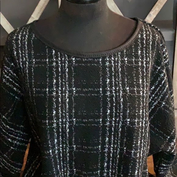 Max Studio Top w faux Leather trim  XL - Picture 2 of 6